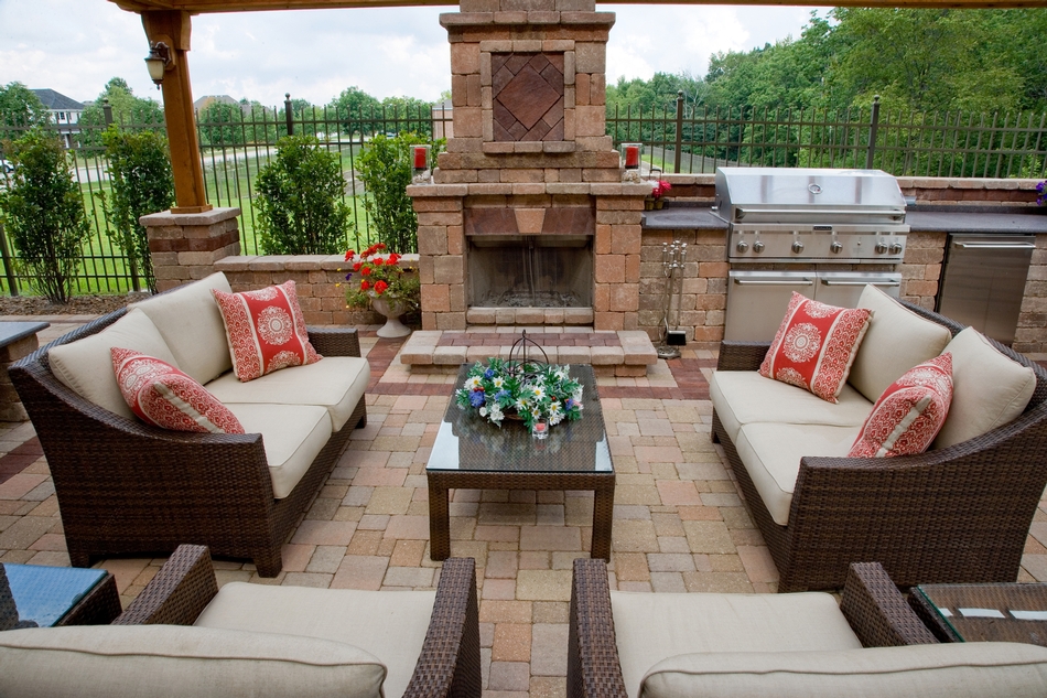 Allgreen Outdoor Living in Valencia - FireplaceServiceFinder