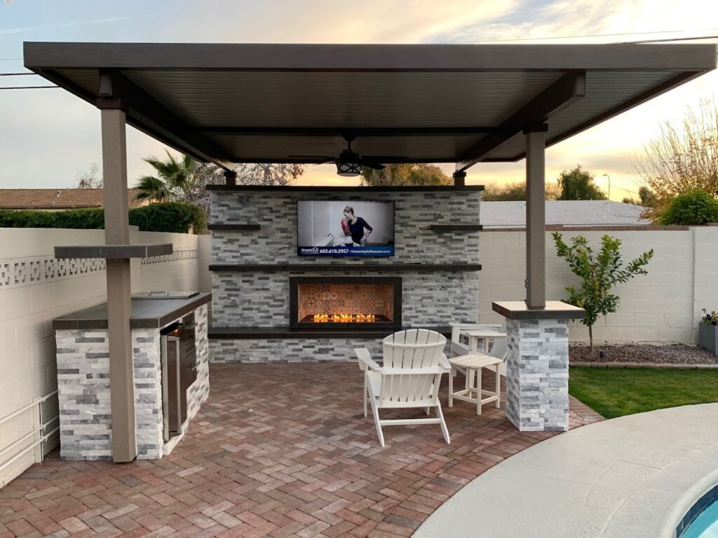 Backyard Accents & Outdoor Kitchens in Phoenix - FireplaceServiceFinder