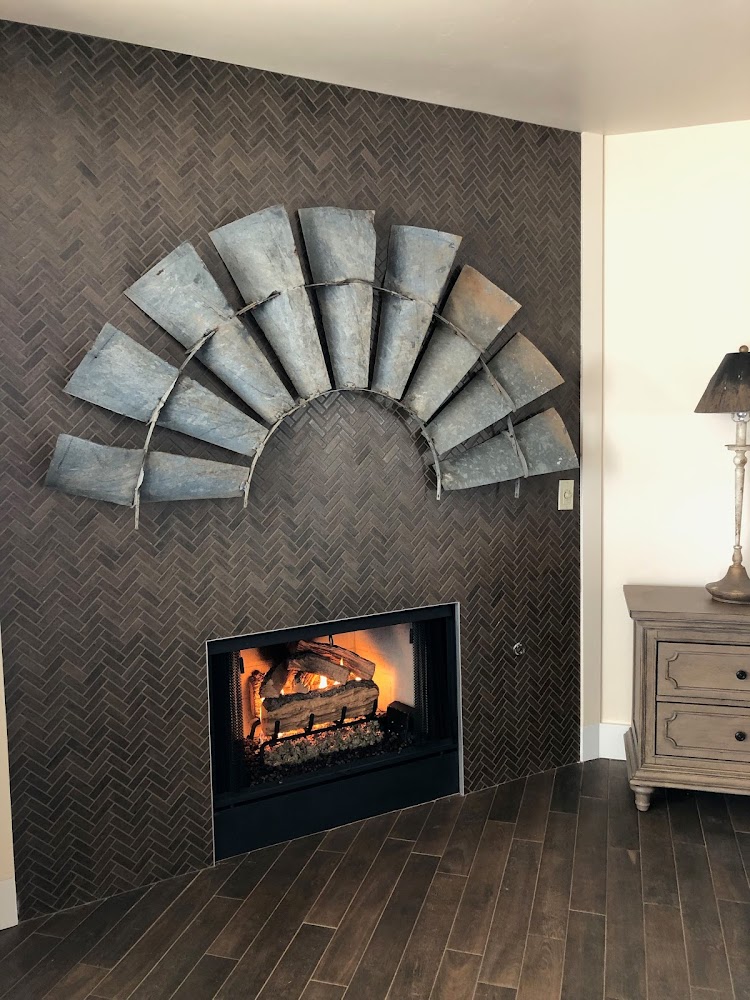 Cozy Fireplace & Patio in San Antonio - FireplaceServiceFinder