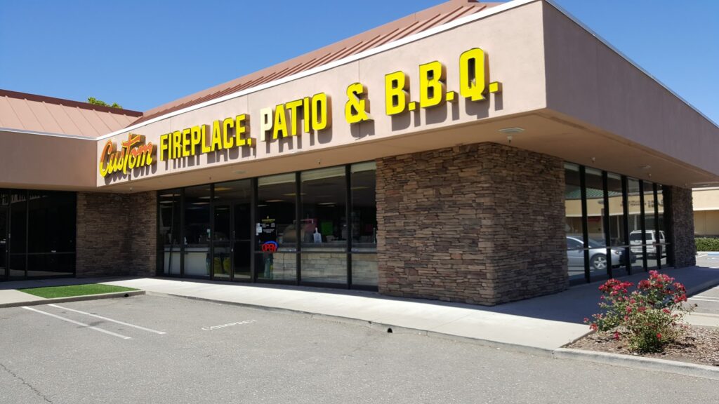 Custom Fireplace Bbq & Spa in Pleasanton - FireplaceServiceFinder