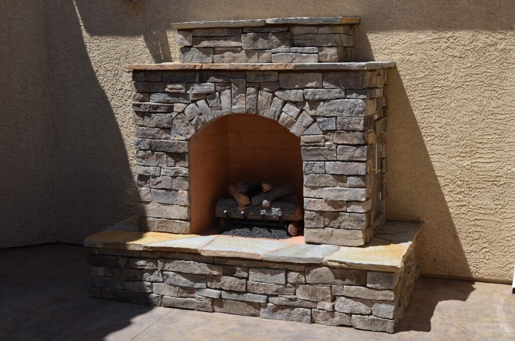 Custom Outdoor Living in Las Vegas - FireplaceServiceFinder