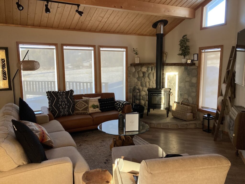 Dan's Flooring Window Coverings Fire Place & Kitchen Supply/Outdoor Kitchens in Ranchos De Taos - FireplaceServiceFinder