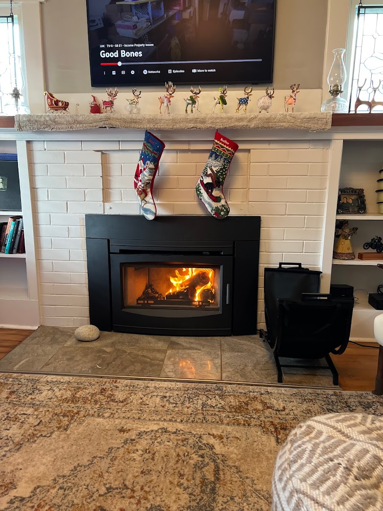 Down Right Cozy Fireplace Shop in University Place - FireplaceServiceFinder