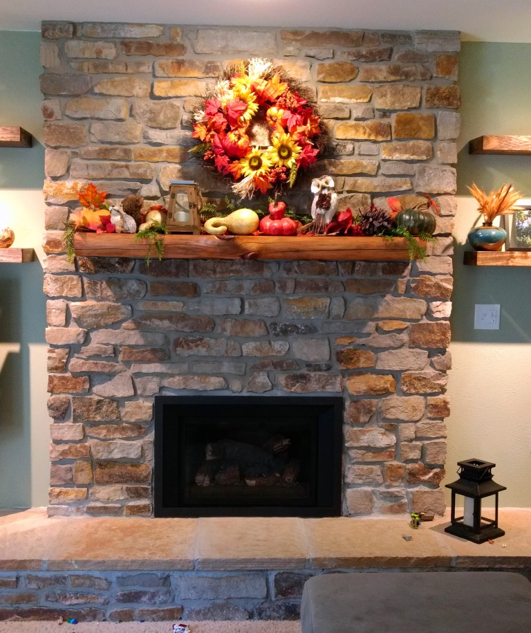 Rustic Mantel Co in Pine - FireplaceServiceFinder