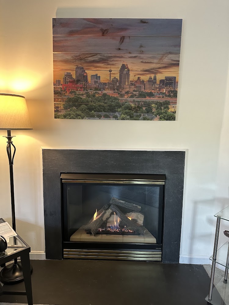 Top Gas Fireplace in Crestwood - FireplaceServiceFinder